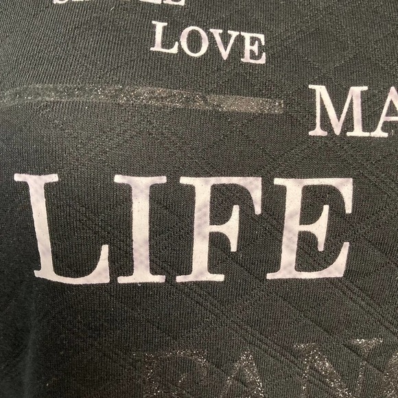 BROOME Allen Black Quilted Simple Love Life Quote Sweatshirt Juniors' Size M - Picture 2 of 12